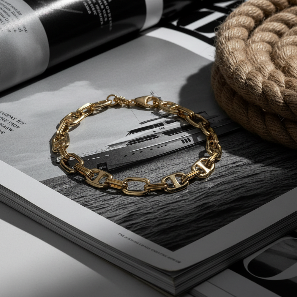Gold chain bracelet D anchor links