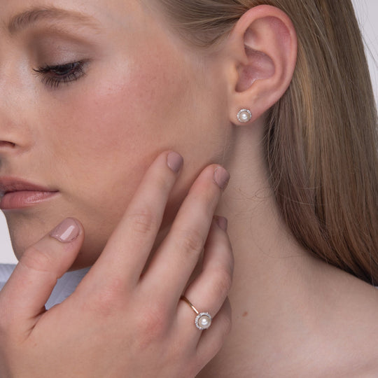 NAIMA jewellery white pearl gift set for her and bridesmaid jewellery