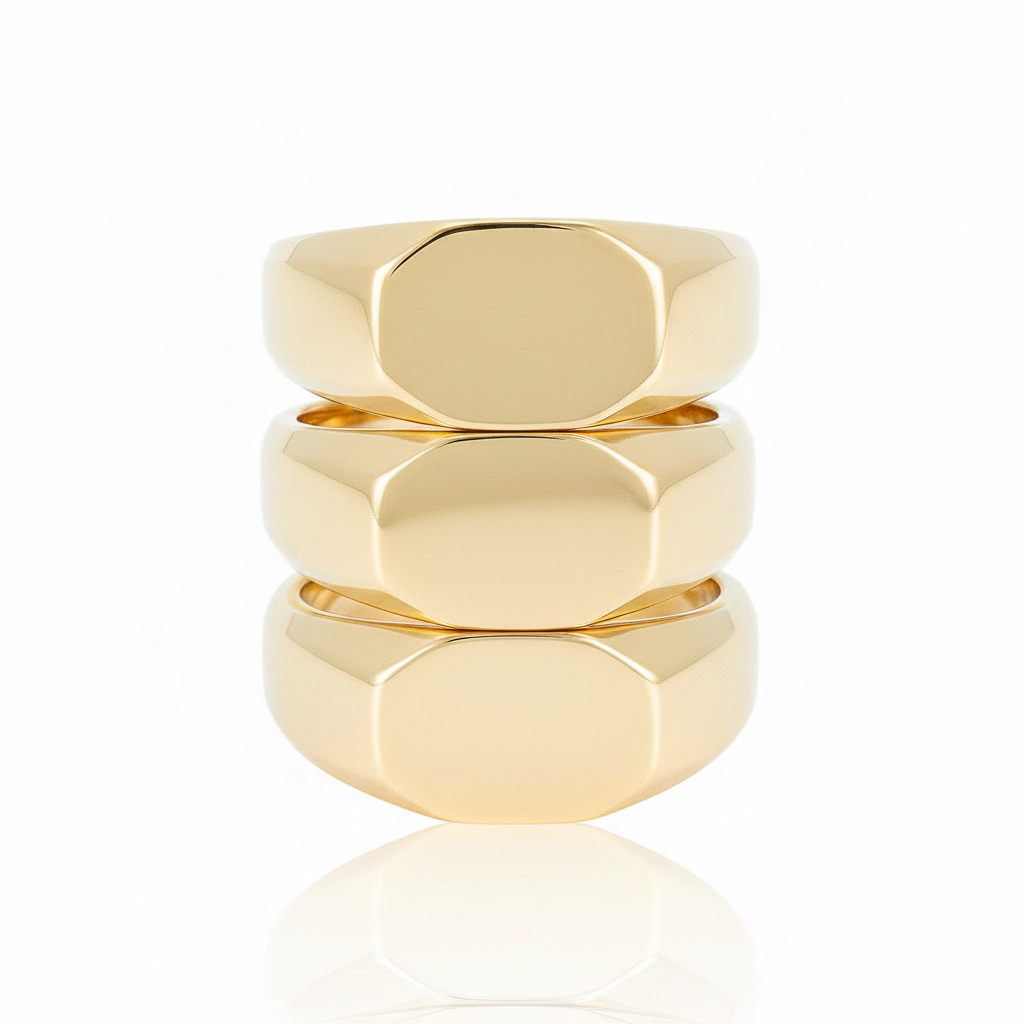 Octagon Signet ring in Gold