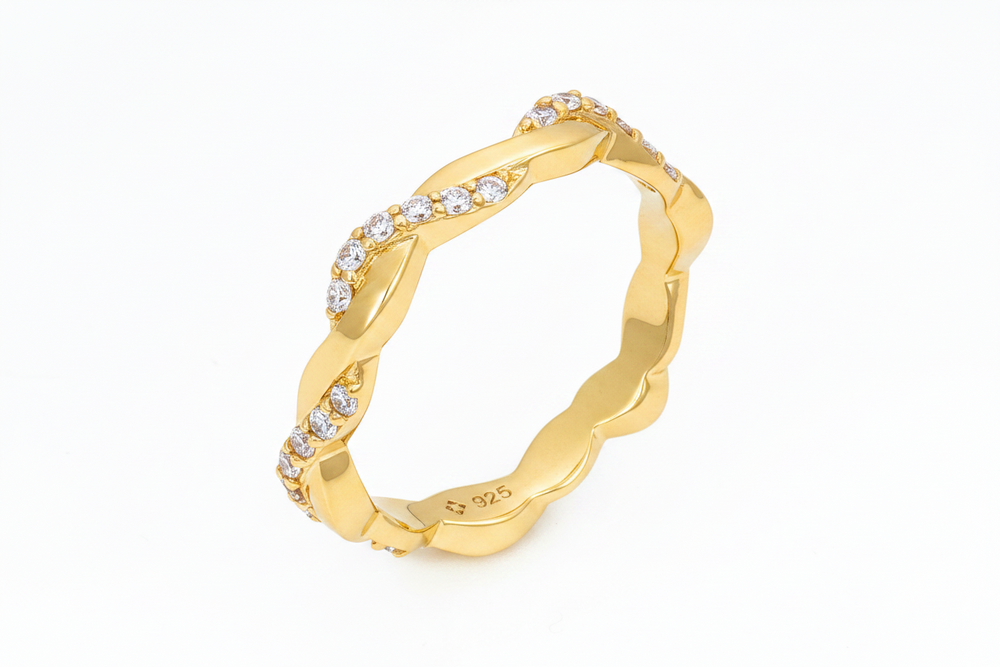 twisted vine band ring in gold