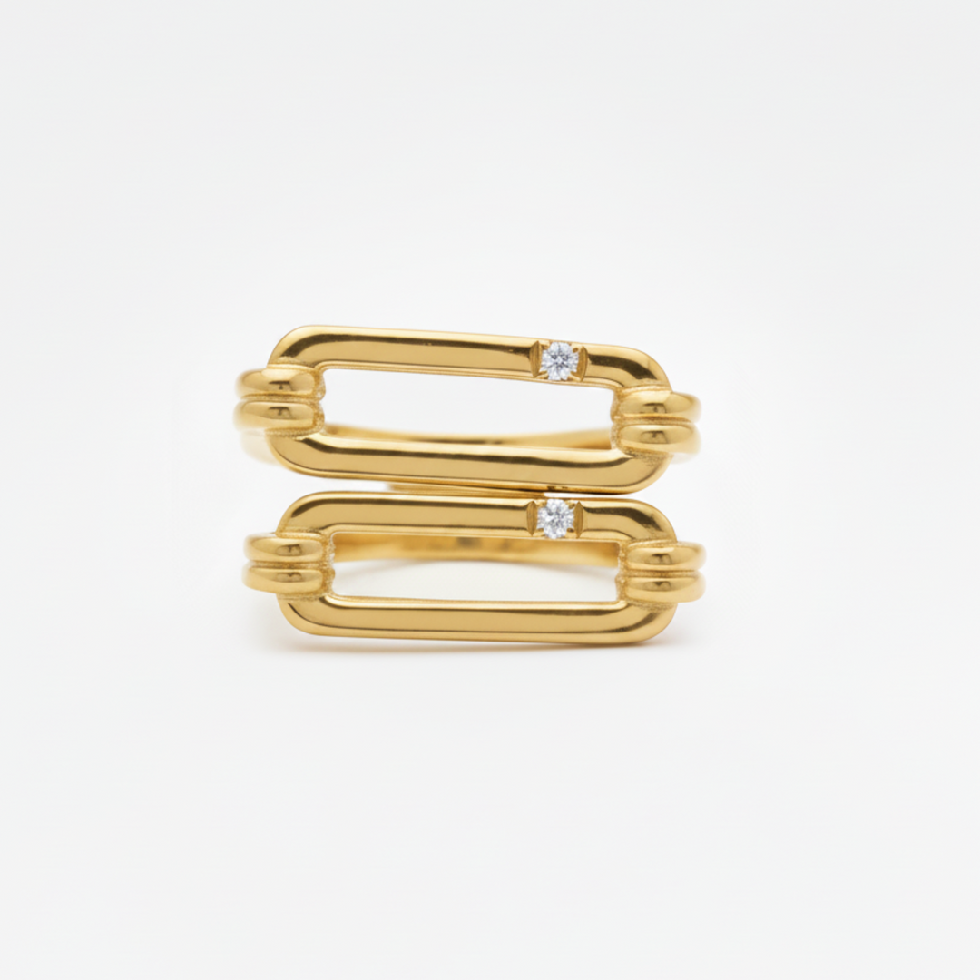 gold paperclip ring with a stone