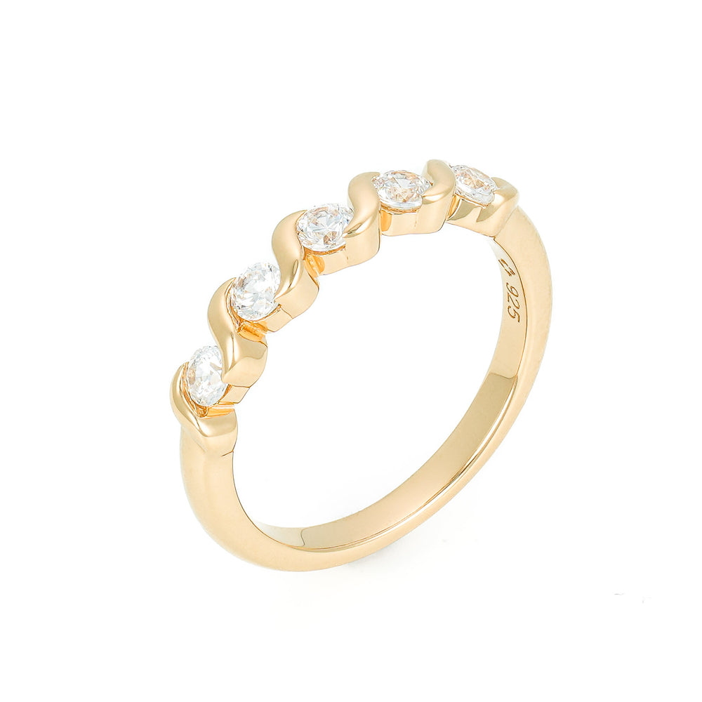 twisted band ring in gold